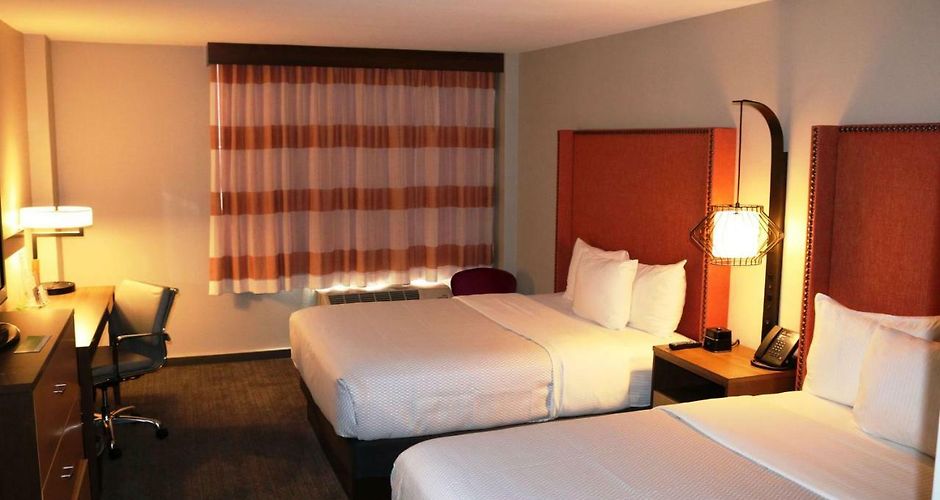 La Quinta Inn Suites Lax Los Angeles Ca